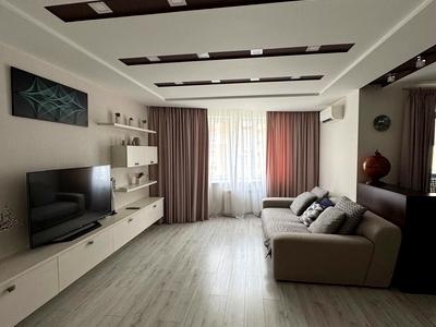 квартира за адресою Анни Ахматової вул., 45