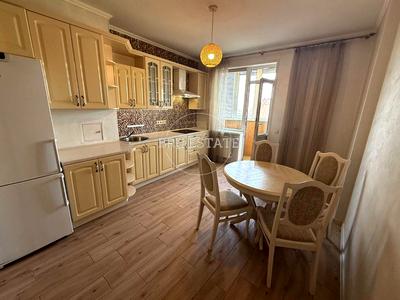 квартира за адресою Дніпровська набережна вул., 23