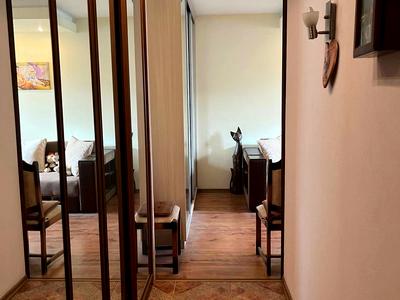 квартира за адресою Автозаводська вул., 7б