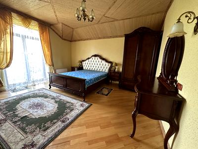дом по адресу Лесі Українки