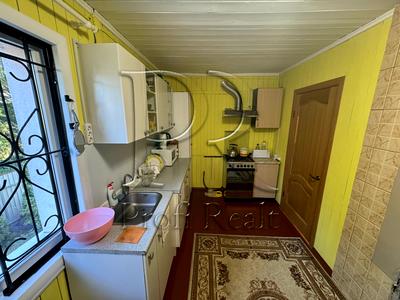 будинок за адресою с. Рожни, Південна вулиця, 74