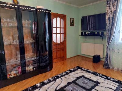 дом по адресу Самборская ул.