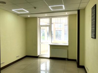 коммерческая по адресу Леси Украинки бульв., 7-Б