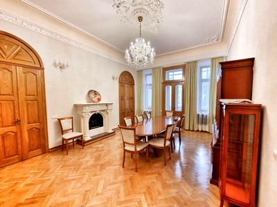 квартира за адресою Інститутська вул., 13/4