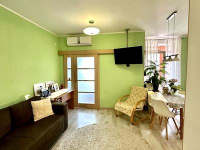 квартира за адресою Регенераторна вул., 4 к10