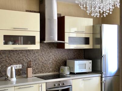 квартира за адресою Анни Ахматової вул., 13-Д