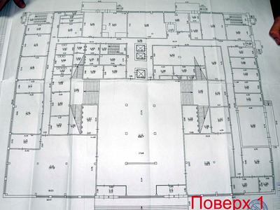 комерційна за адресою Левка Лук'яненка просп. (Рокоссовського), 25