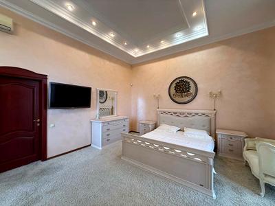 квартира за адресою Київ, Костельна вул., 8