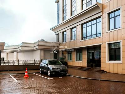 комерційна за адресою Михайла Грушевського вул., 9