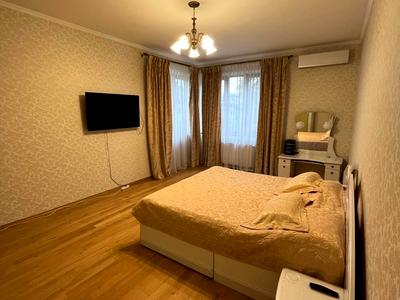 квартира за адресою Юліана Захарієвича вул., 2