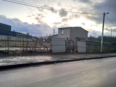 комерційна за адресою Степана Бандери вул. (Попова), 2
