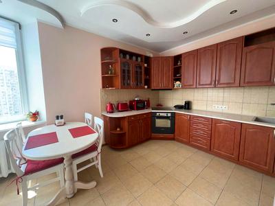 квартира по адресу Миколы Бажана просп., 10