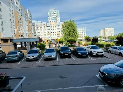 квартира за адресою Сергія Данченка вул., 28-Б
