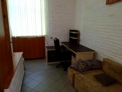 квартира за адресою Сергія Єфремова вул., 10