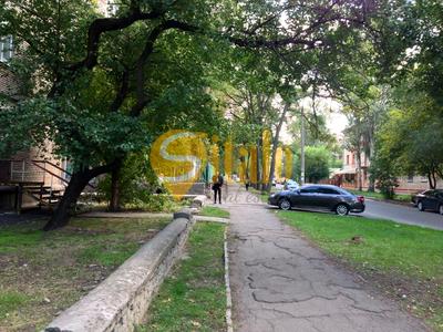 комерційна за адресою Жуковського вул., 58