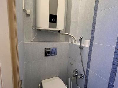 квартира за адресою Кудрявський узвіз, 3-Б
