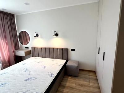 квартира за адресою Олени Теліги вул., 25