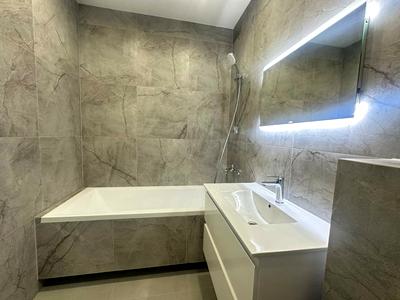 квартира за адресою Олександра Олеся вул., 5-А