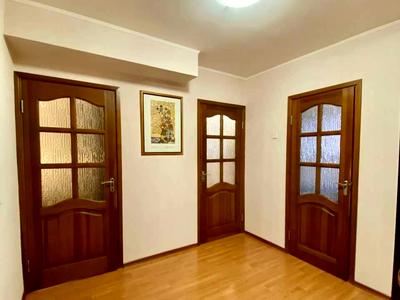 квартира за адресою Тарасівська вул., 20