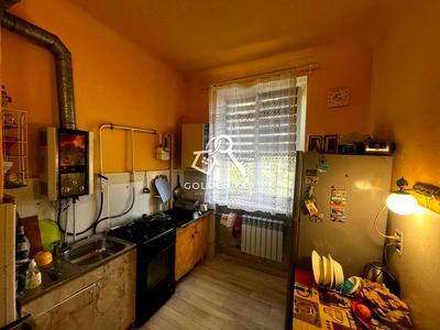 квартира за адресою Кривий Ріг, Конституційна вул., 10