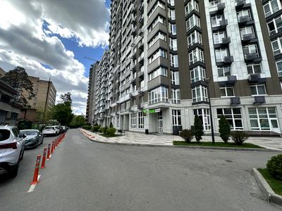 коммерческая по адресу Львівська, 15