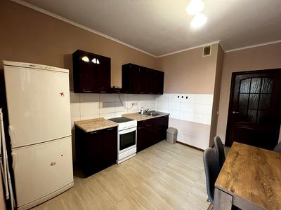 квартира за адресою Сім'ї Кульженків вул. (Петра Дегтяренка), 33