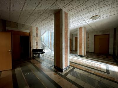 коммерческая по адресу Броварська, 1а