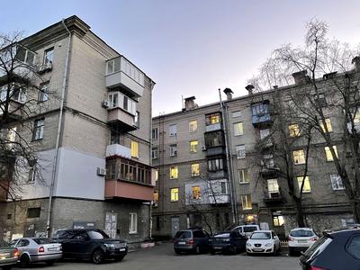 квартира по адресу Строителей ул., 28/15