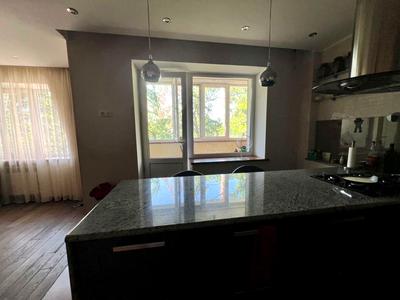 квартира по адресу Українська ул., 48
