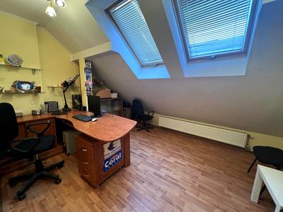 коммерческая по адресу Корятовича пл., 15