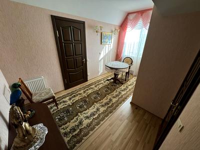 будинок за адресою Молодіжна