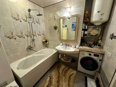 квартира по адресу Василия Тютюнника ул. (Малишева), 11