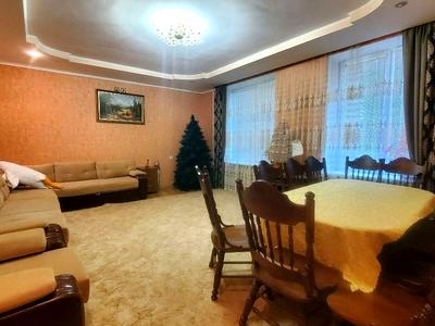 квартира за адресою Гарнізонна вул., 10
