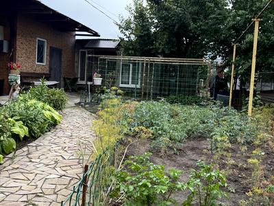 будинок за адресою Дніпробуду вул.