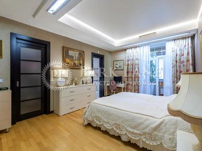 квартира за адресою Панаса Мирного вул., 10