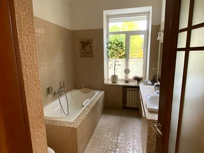 квартира за адресою Шовковична вул., 32/34