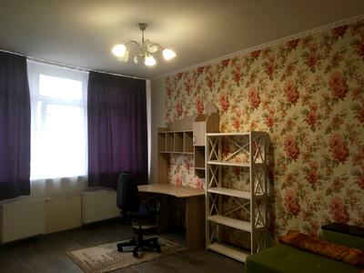 квартира за адресою Ревуцького вул., 7-В