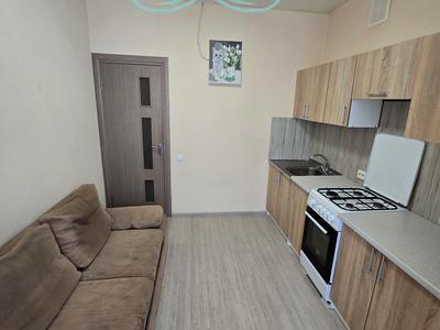 квартира за адресою Братська вул., 12