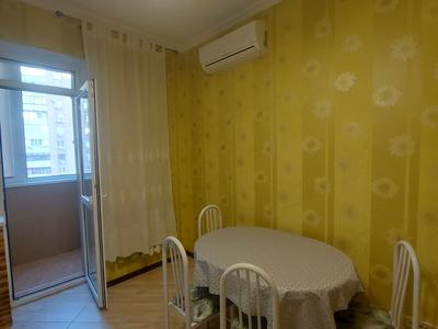 квартира за адресою Небесної Сотні просп. (Маршала Жукова), 3