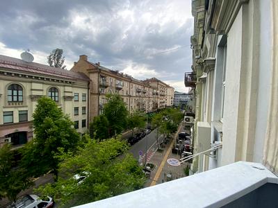 квартира за адресою Євгена Чикаленка вул. (Пушкінська), 7
