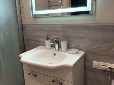 квартира за адресою Драгоманова вул., 10