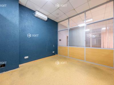 комерційна за адресою Отакара Яроша вул., 9а