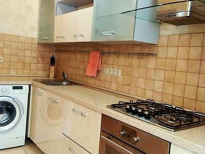 квартира за адресою Рибальська вул., 8