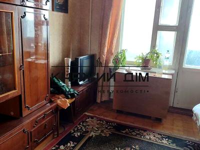 квартира за адресою Автозаводська вул., 77