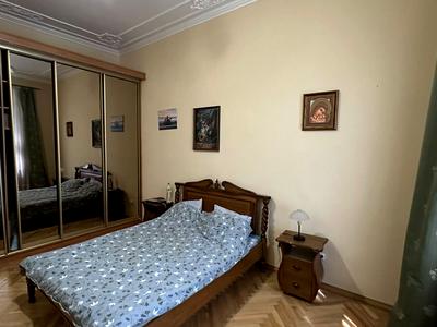 квартира за адресою Дмитра Донцова вул. (Котовського), 18