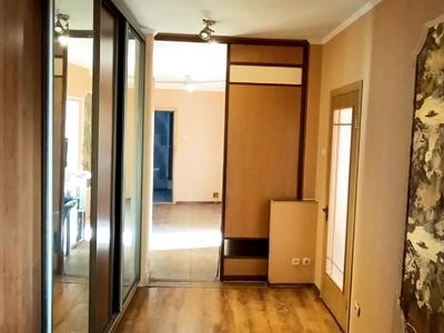 квартира за адресою Дніпровська набережна вул., 19
