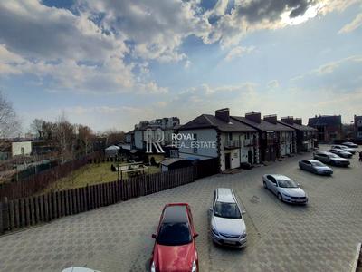 дом по адресу Черновола ул., 8