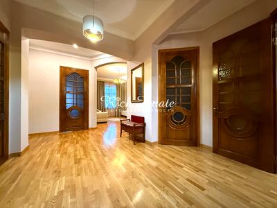 квартира по адресу Лисенка ул., 8
