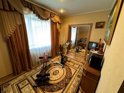 будинок за адресою Молодіжна