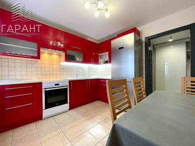 квартира за адресою Михайла Лушпи просп., 38